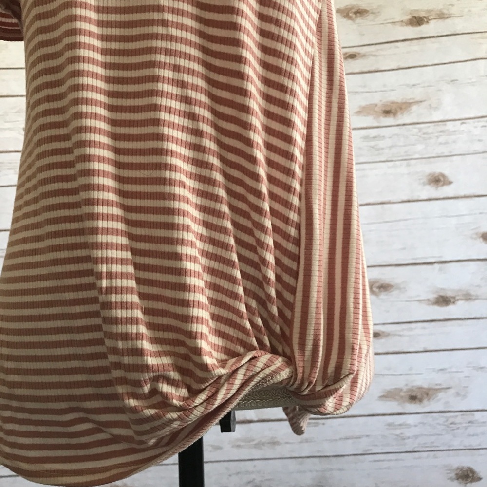 * Cute one shoulder striped top. Size S. NWOT. - Picture 4 of 5